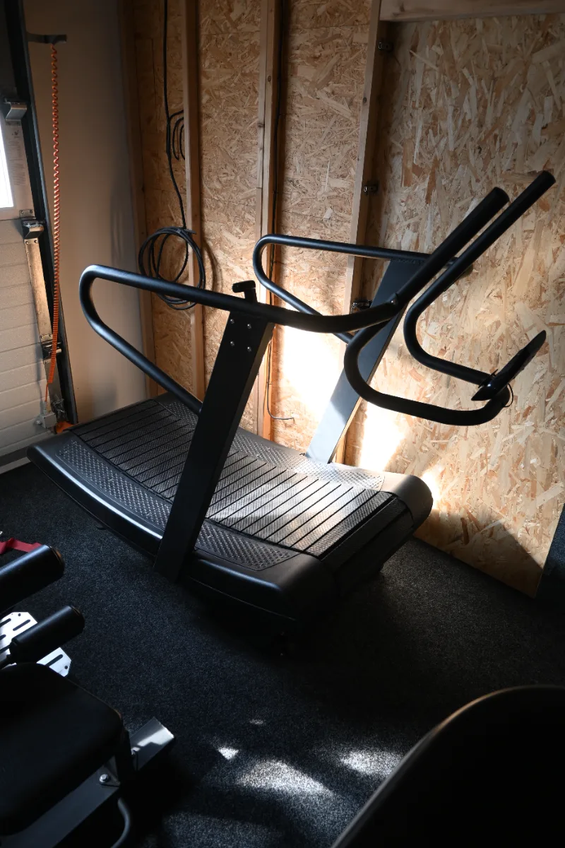Curved Treadmill